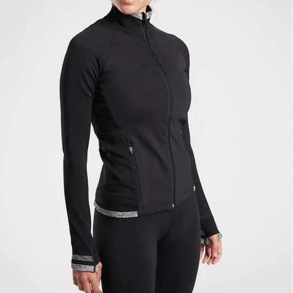 ATHLETA ANDES HYBRID Women’s Black Zipper Closure Fitted Jacket w/ Thumb Holes - Picture 4 of 10